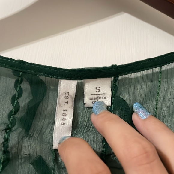 Cato Emerald Ruffled Long Sleeve Blouse Size S - Picture 3 of 6